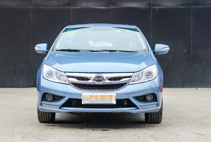 全新比亚迪速锐,外观造型炫酷,内饰部分豪华,配置齐全