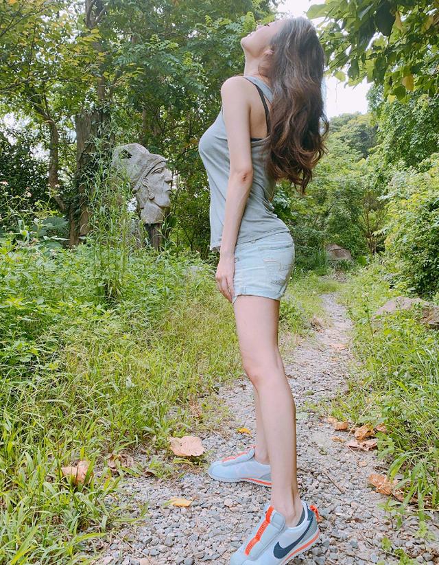 李菲儿柯基臀无人能及?她的臀线,方为完美