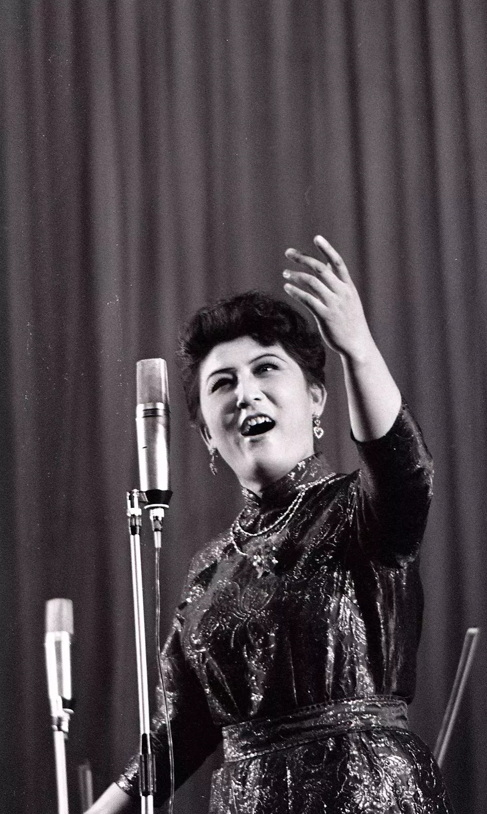 内蒙古有2条河叫1个名字,1条是腾格尔的故乡,1条是德德玛的故乡