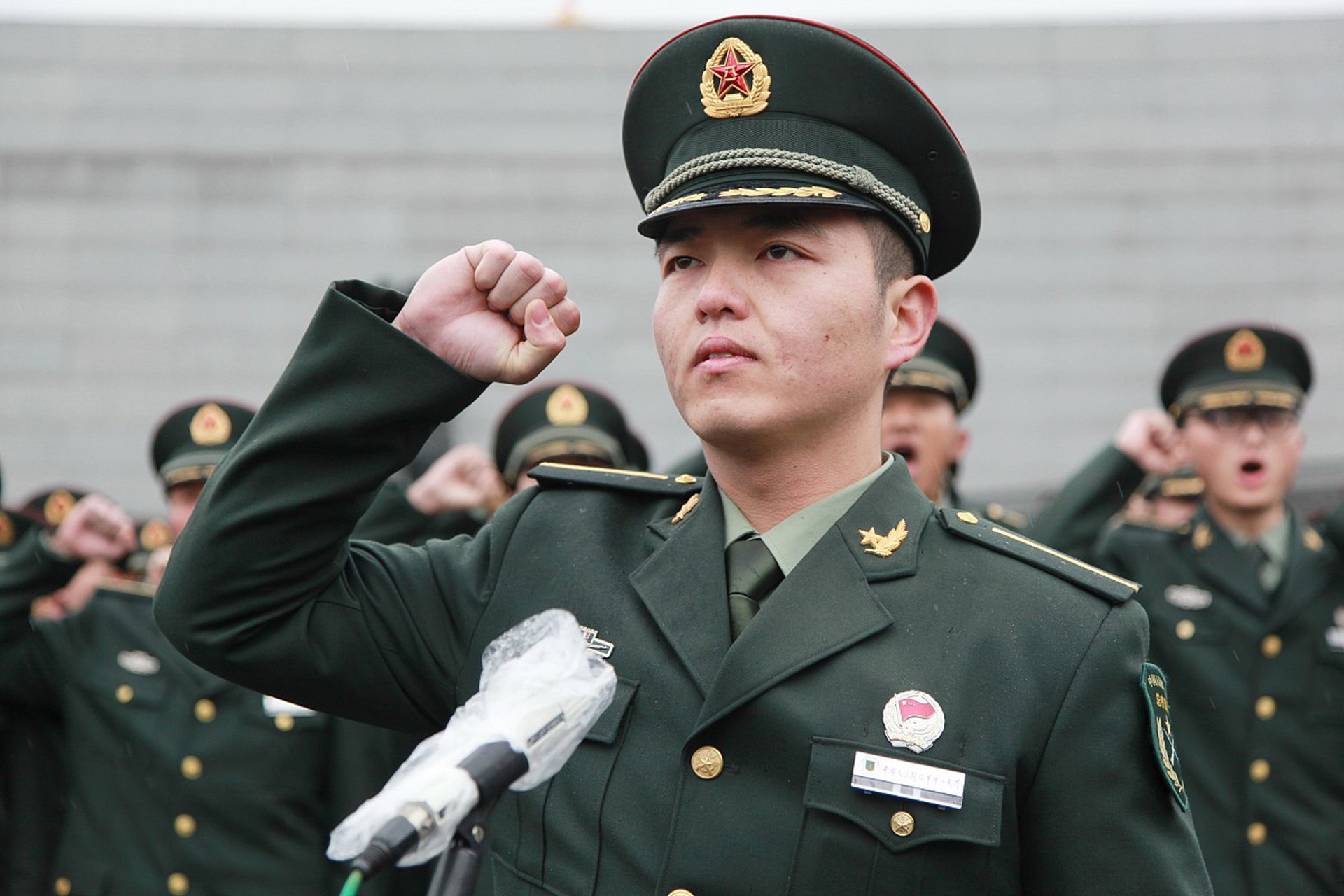 摘要: 七所顶尖军事院校培养优秀军官,包括海军工程大