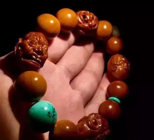 橄榄核应该如何搭配才好看?