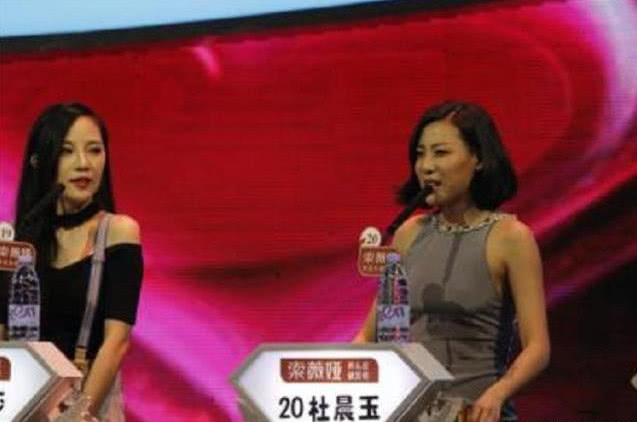 非诚勿扰:男嘉宾获全场女嘉宾留灯,网友:得知他的身份我懂了