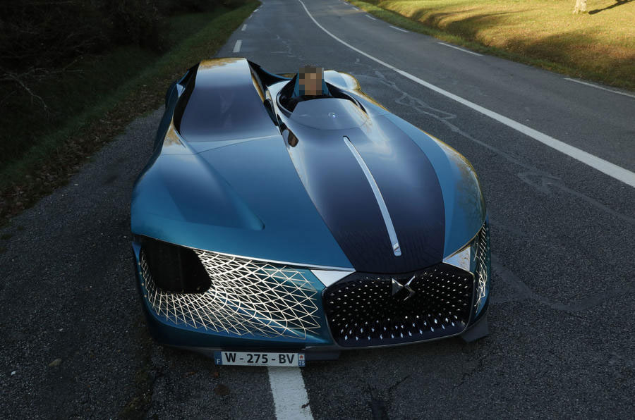 不对称三座电动汽车?造型也太前卫了,ds x e-tense概念车亮相