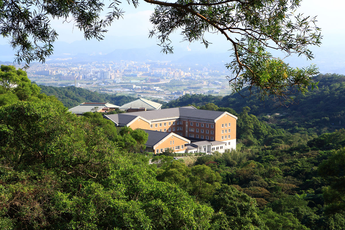 台湾法鼓山农禅寺—入选理由 圣严法师"建道场需如'空中花,水中月