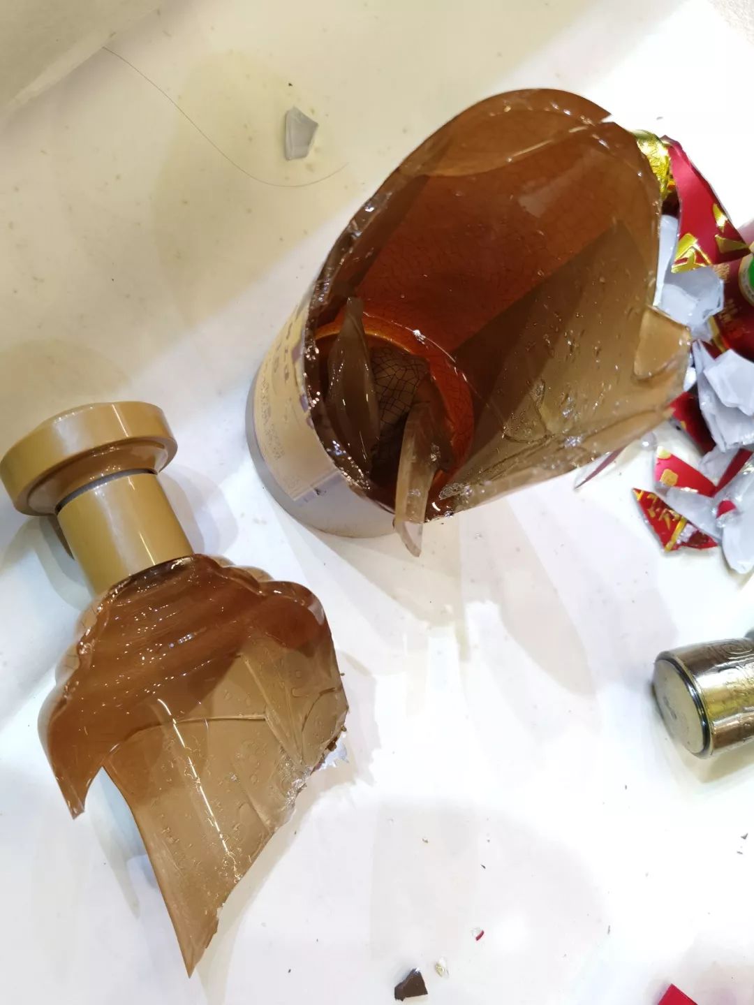 高端白酒都用陶瓷瓶吗?