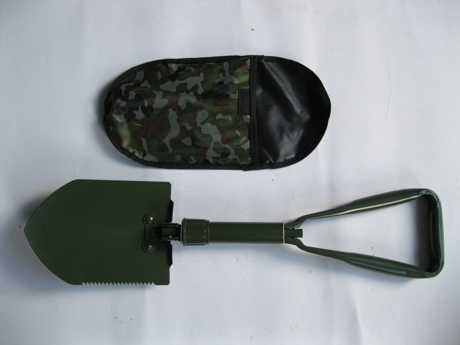 中国工兵铲有多牛?有18种用途上百种玩法,完全颠覆你的想象