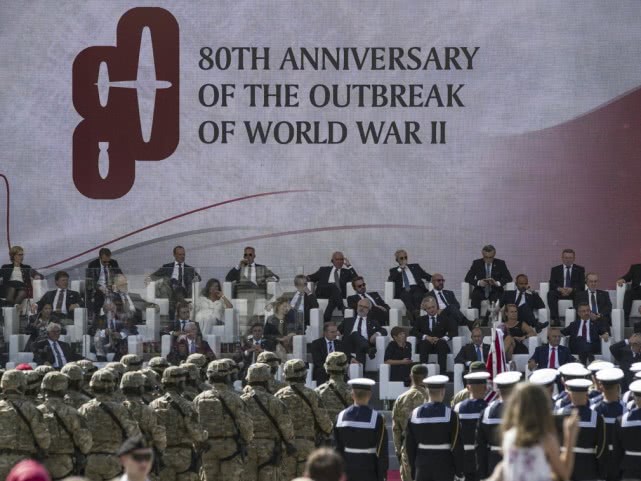 二战爆发80周年纪念日,德国总统低头求宽恕,波兰索赔6万亿