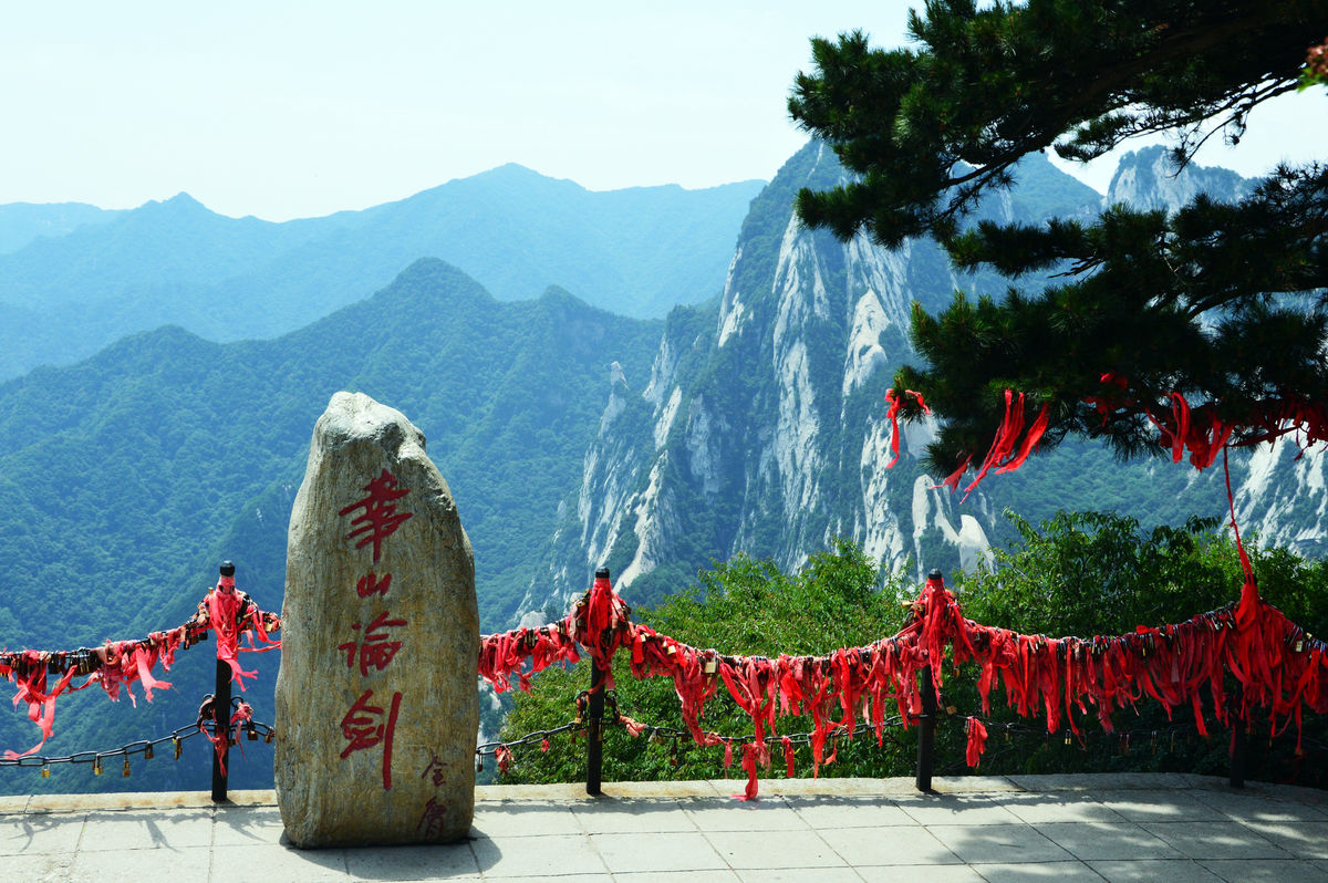 自古华山一条路,带你体验最陡峭的山