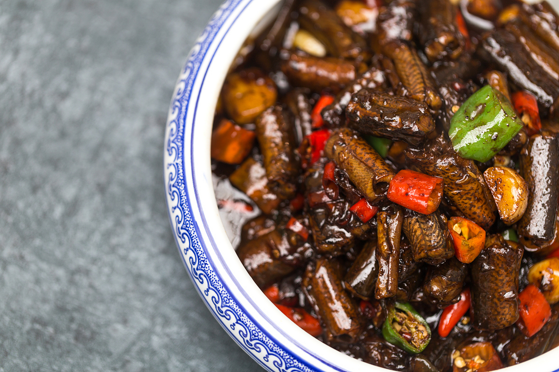 知识创作挑战赛# 贵州的年味--蕨粑炒腊肉 蕨粑炒腊肉 蕨粑是用山