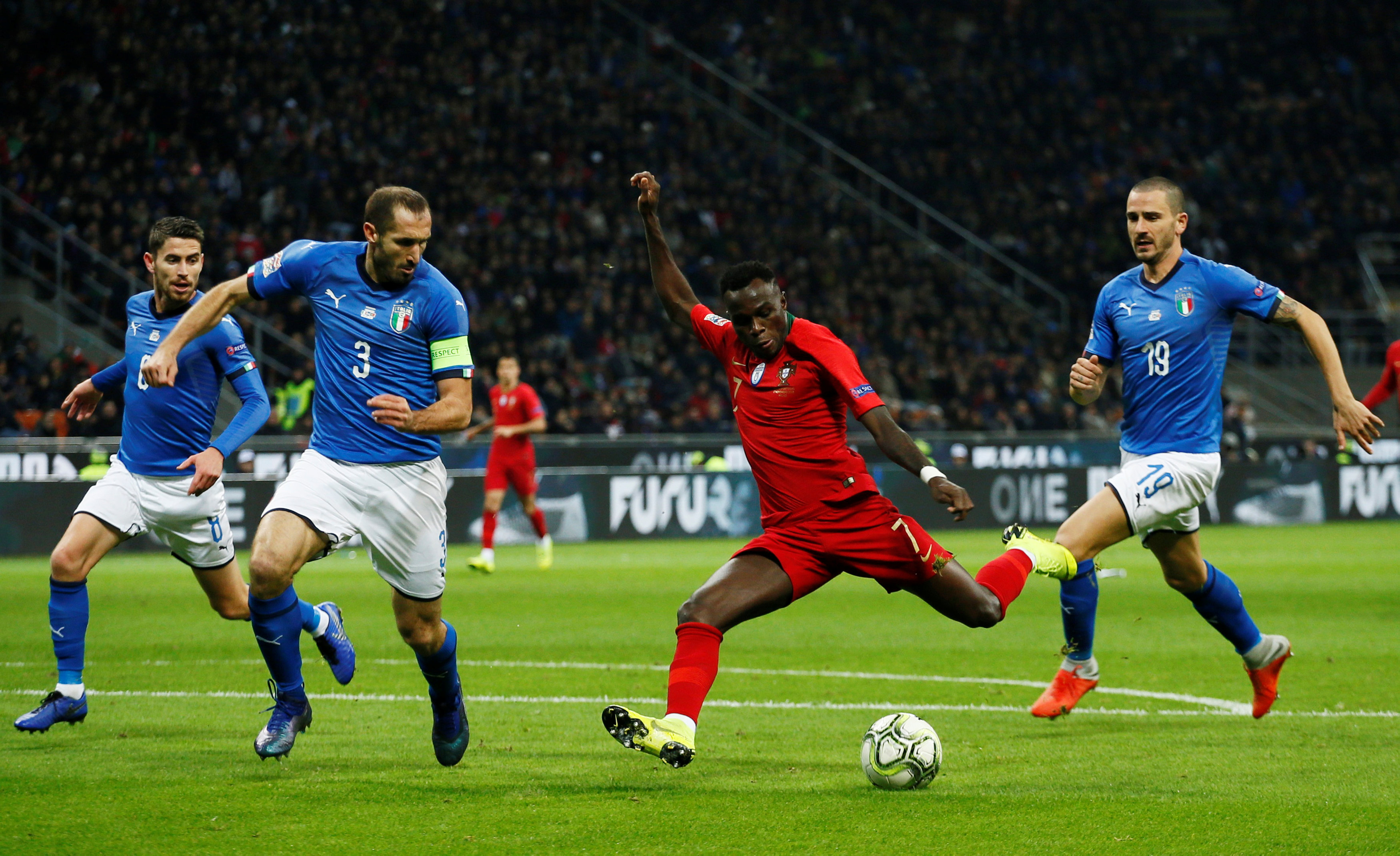 足球——欧洲国家联赛:意大利平葡萄牙(2)