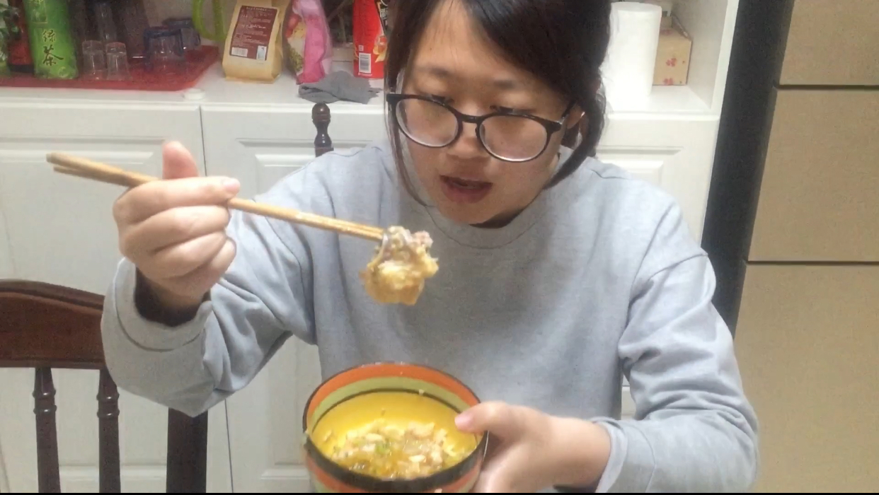 剁椒片片鱼,鱼肉鲜美滑嫩,卷心菜脆爽好吃,即下酒又下饭!香!