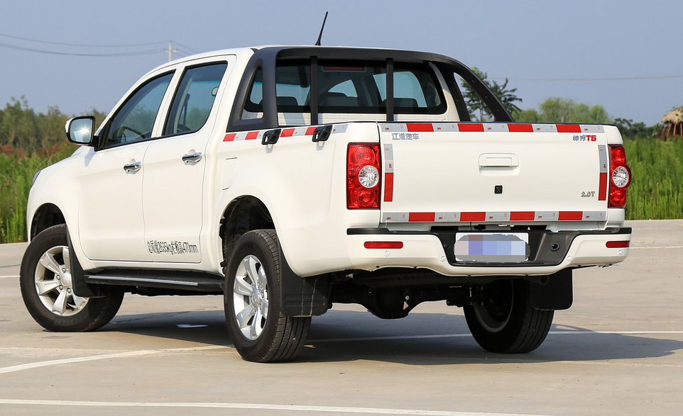 霸气外观,又不缺乏时尚和内涵的江淮乘用车帅铃t6,一起了解一下