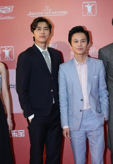 何炅为李易峰送生日祝福,称呼却让粉丝激动,网友:何老师太好了