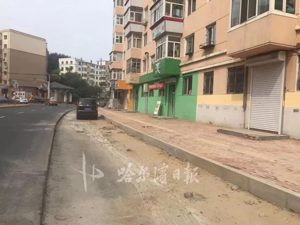 "安字片儿"这段道路拓宽了 两车道变三车道