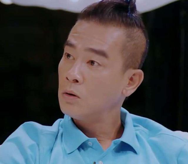 陈小春无辜"躺枪",工作室发jasper表情包