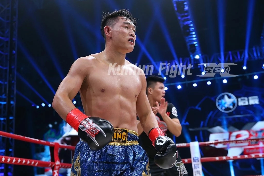 专题丨"日照东方"郑召玉的王者之路