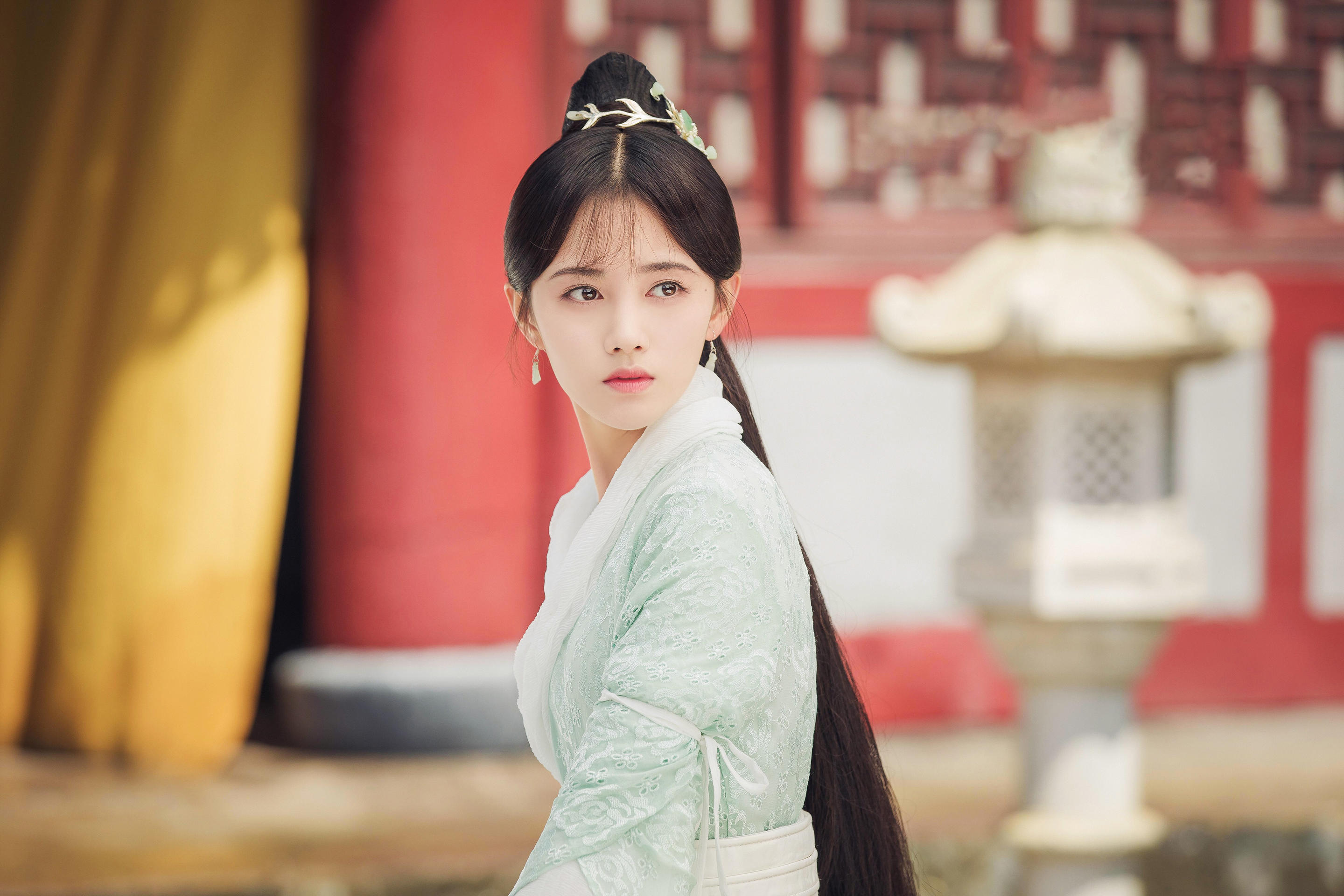 四川最漂亮的5位女星,鞠婧祎垫底,第1名是《延禧攻略》中的她