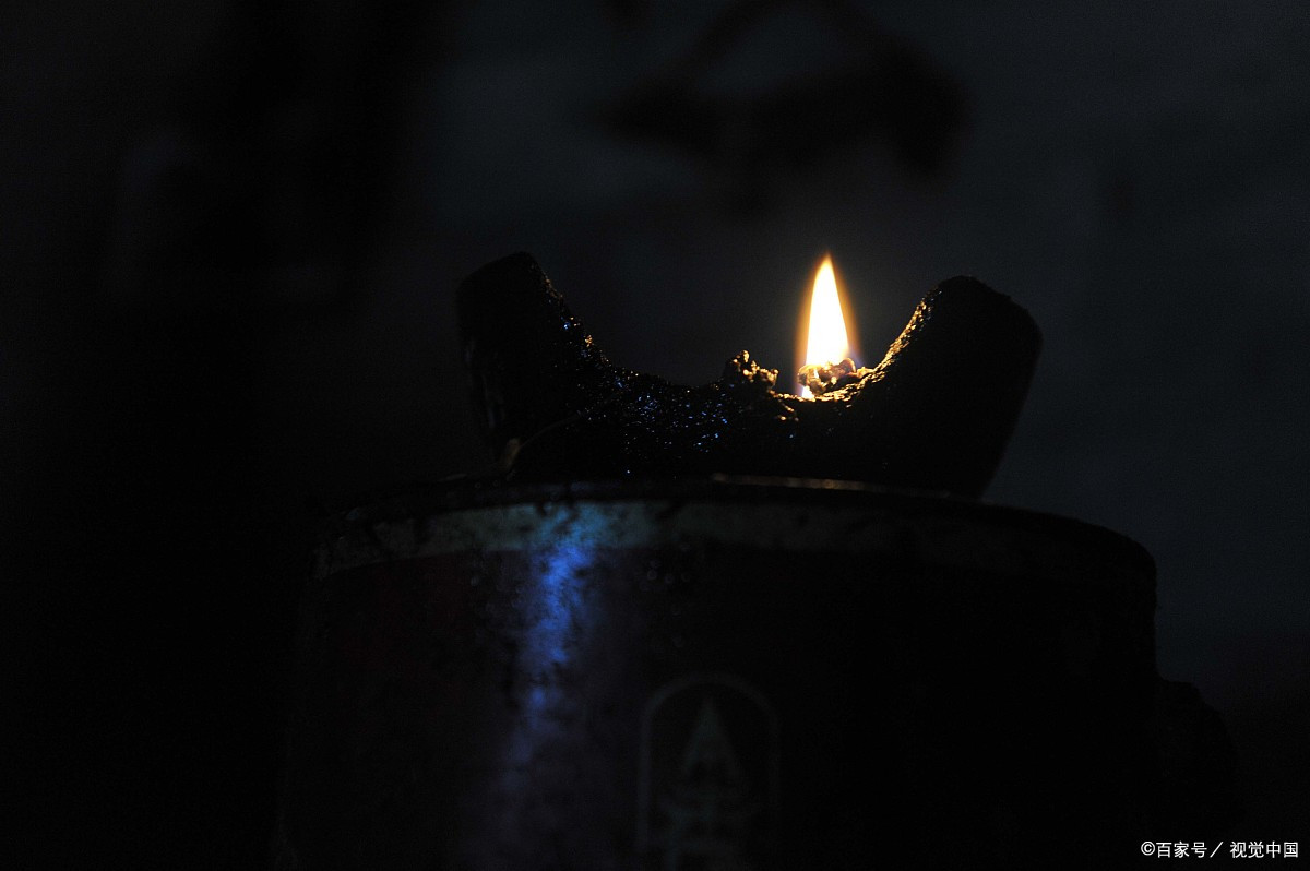 灯的故事一一大山外的菜油灯