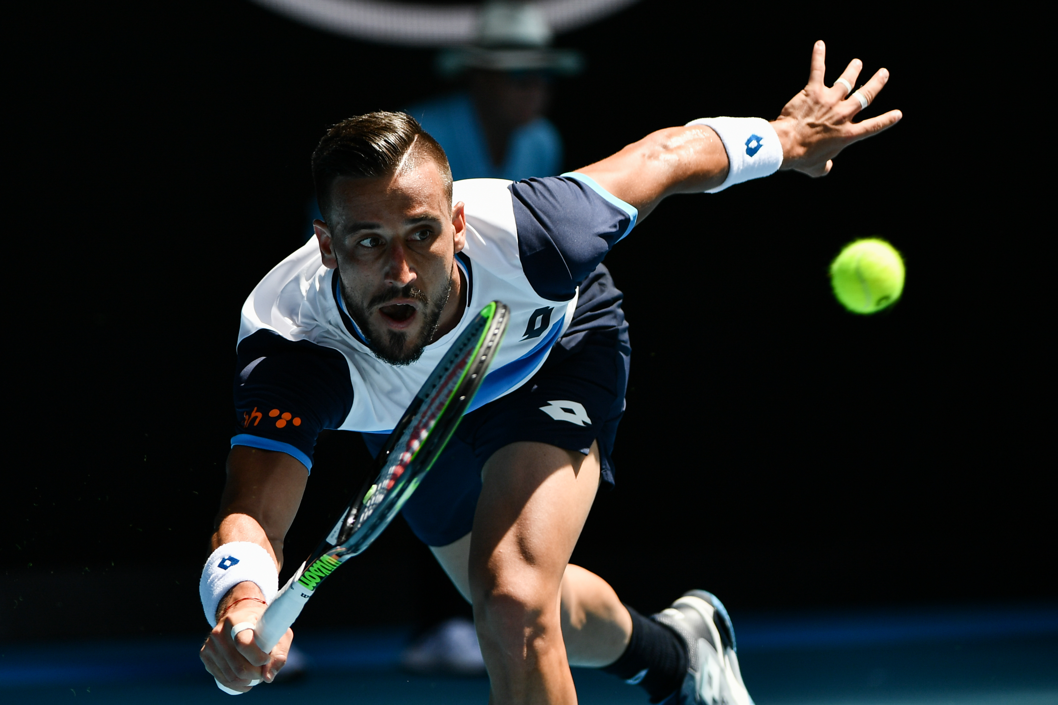 网球——澳网:瓦林卡首轮晋级