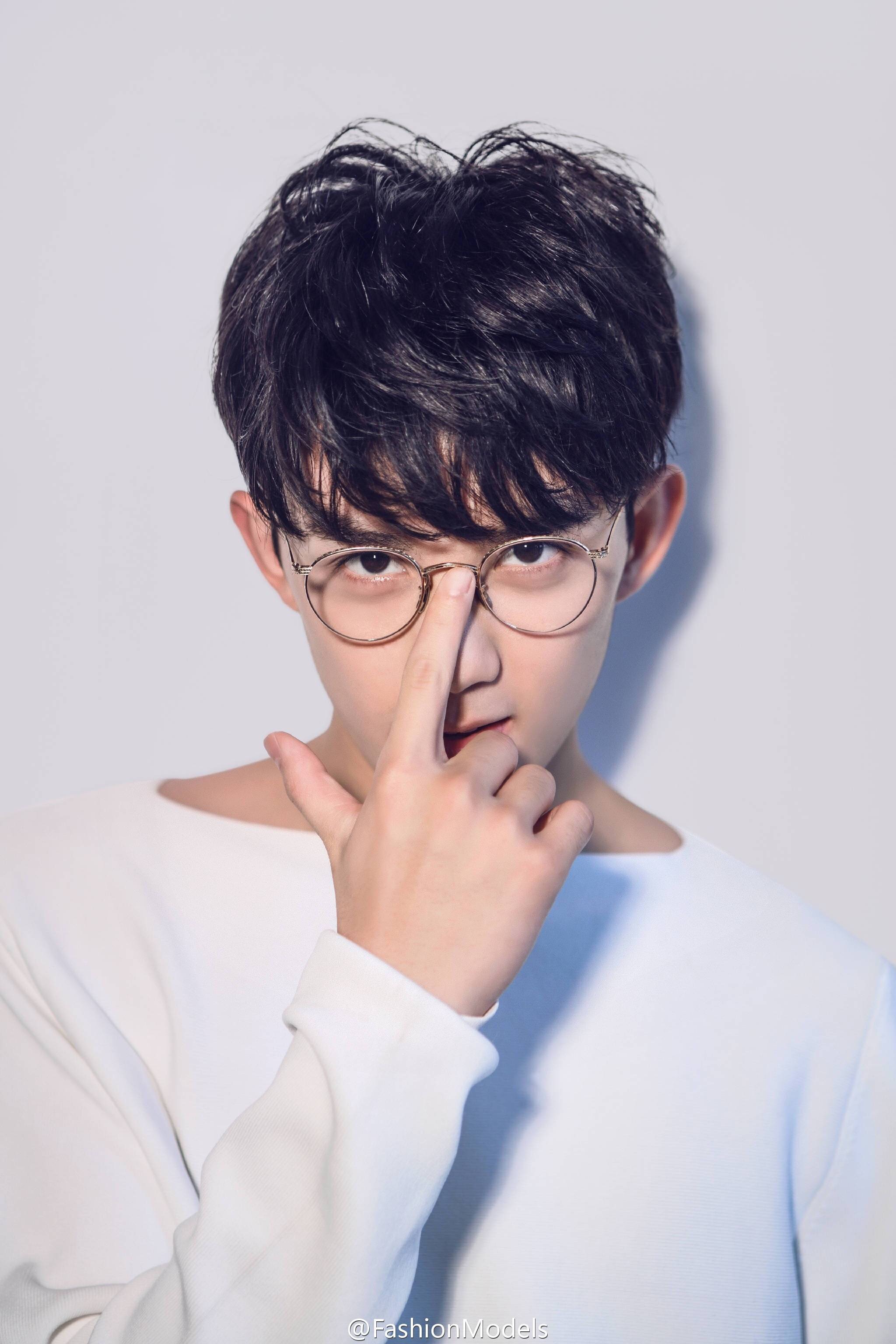 固执的摩羯座明星人气榜 窦靖童的高人气是有原因的