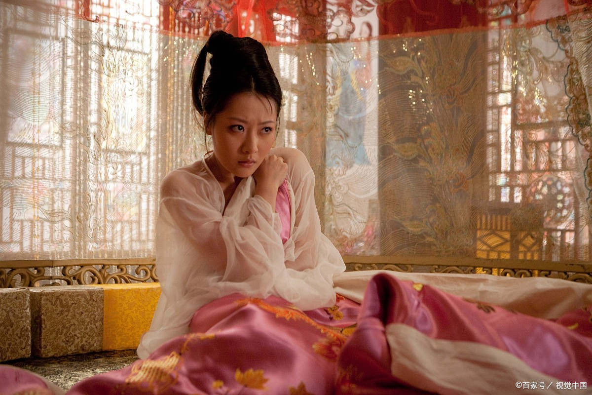 古代的妃子们为什么不亲自给皇子喂奶,而是要找专门的奶娘来喂养呢?