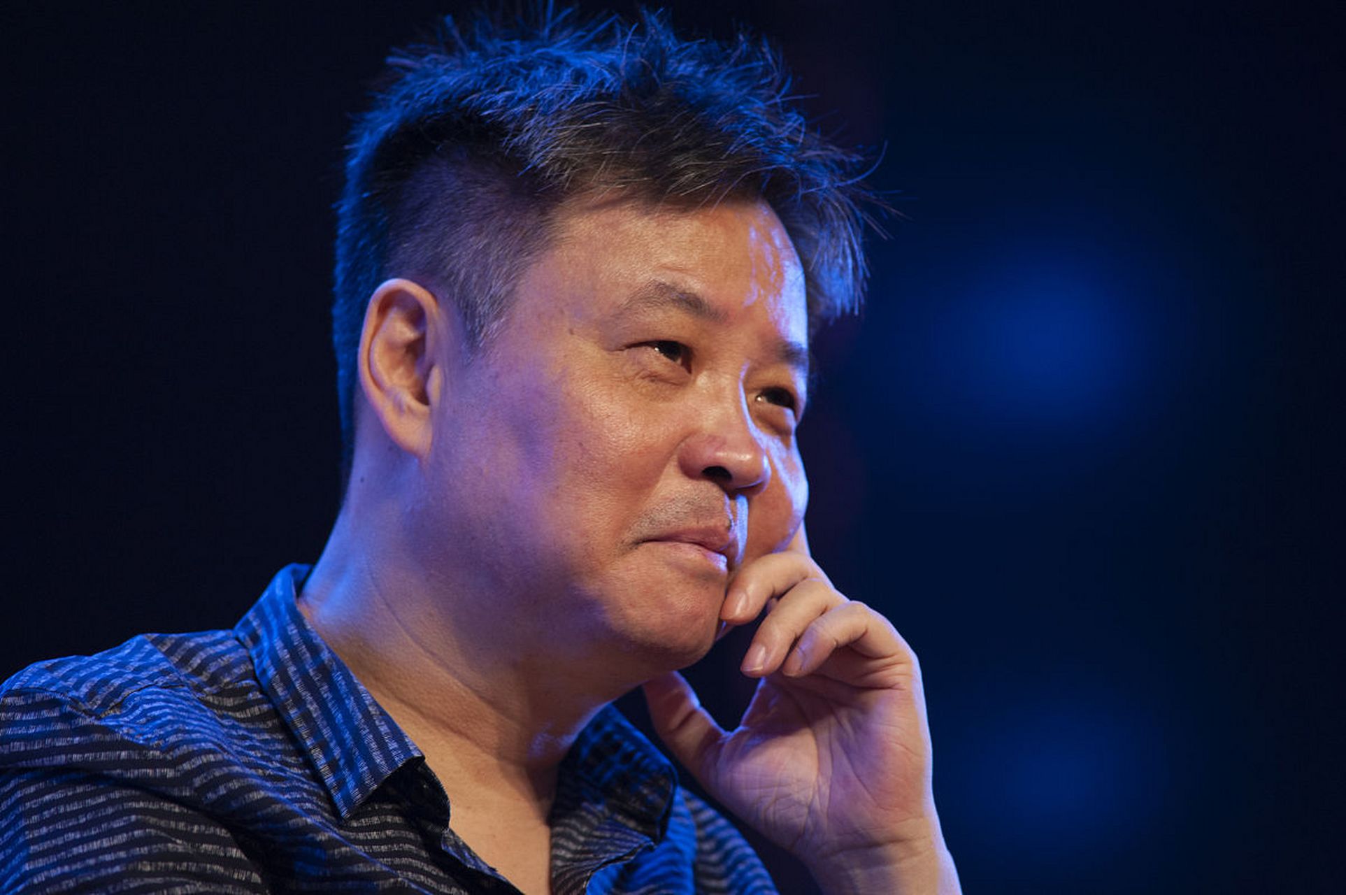 "人生的意义在于承担人生无法摆脱的痛苦.