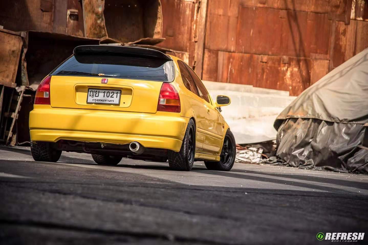 酣然入梦1:黄色红标本田思域ek9