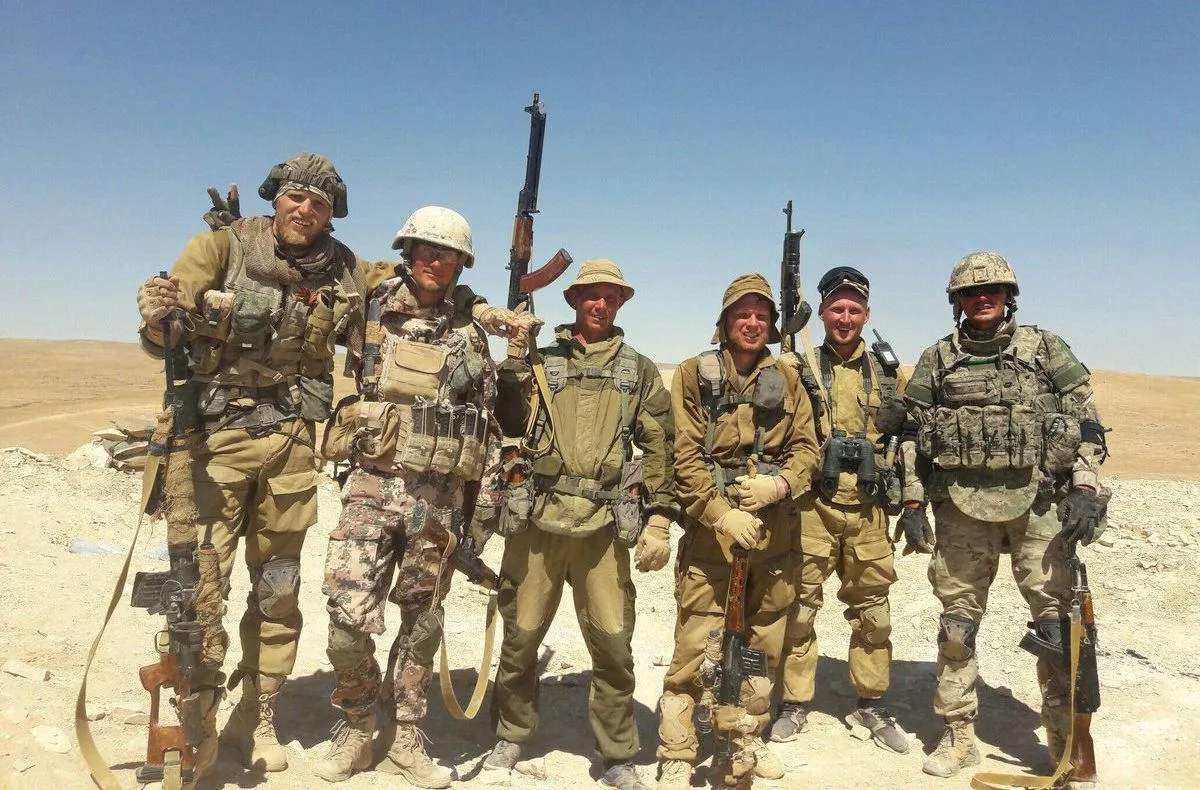 伊朗面临危机,上万美雇佣军投入战场,俄警告发起进攻