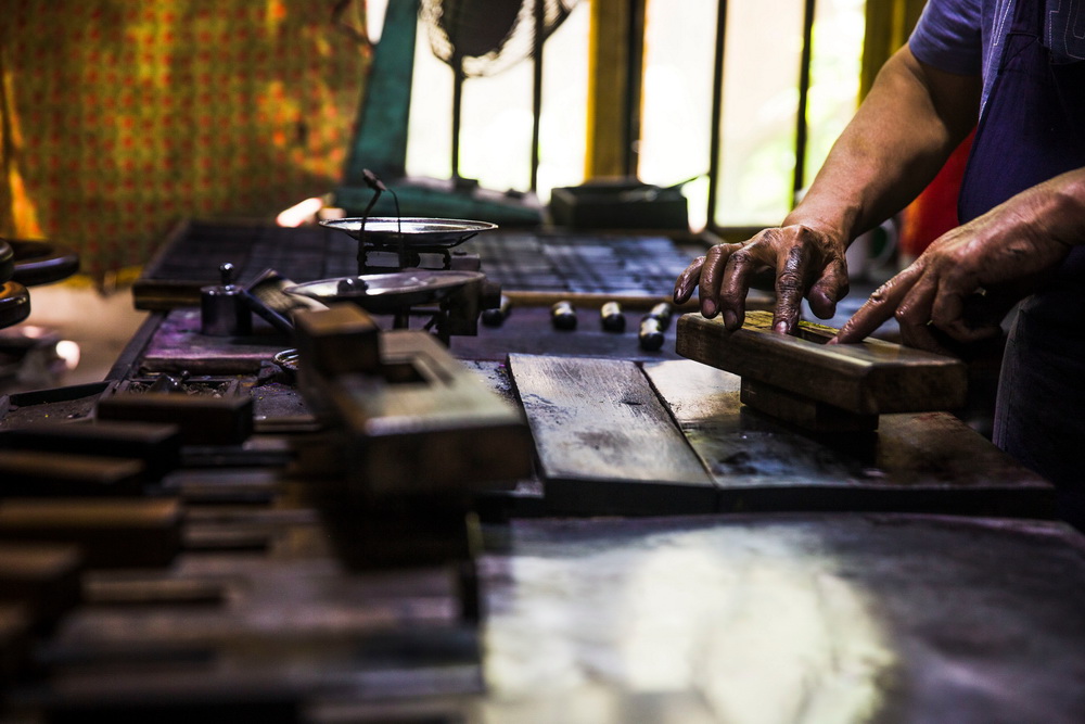 实拍"胡开文墨"制作全过程:用古法守馨香