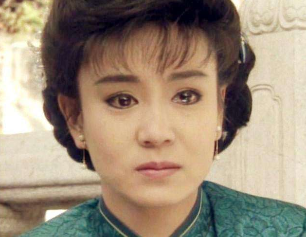 泪眼皇后刘雪华年轻时有多美?一组图片告诉你,美得不可方物
