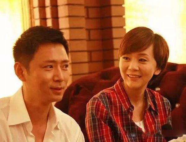 《知否》中的小秦氏,出演过《情深深雨蒙蒙》,现实中是尓豪妻子