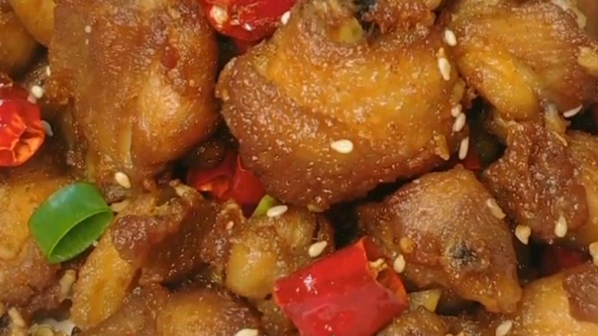 辣子鸡的家常做法,腌制配方详细,香辣爽口,越吃越有味