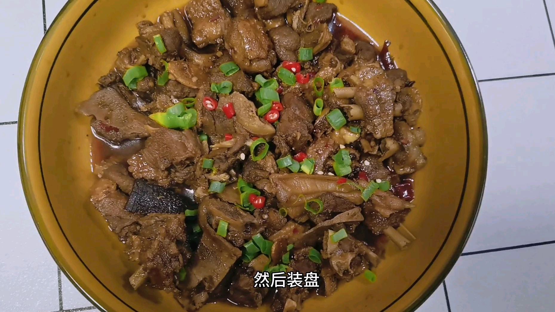 麻辣啤酒藤鸭,鲜香软烂,重口味的来!
