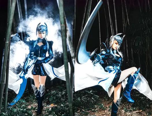 cospaly:小姐姐cos月光女神露娜,画面太美了,看完想"舔屏"