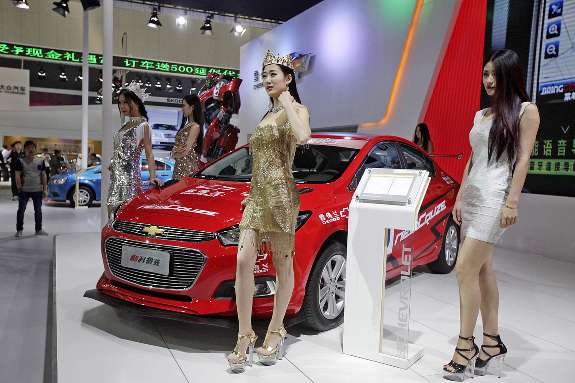 本届安徽国际车展为期四天,4月29-5月2日,50余品牌齐聚合肥滨湖国际