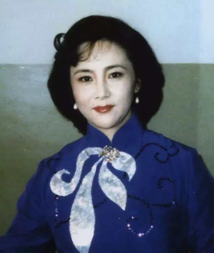 73岁顾永菲:一婚无爱二婚被出轨,如今与女儿相依为命