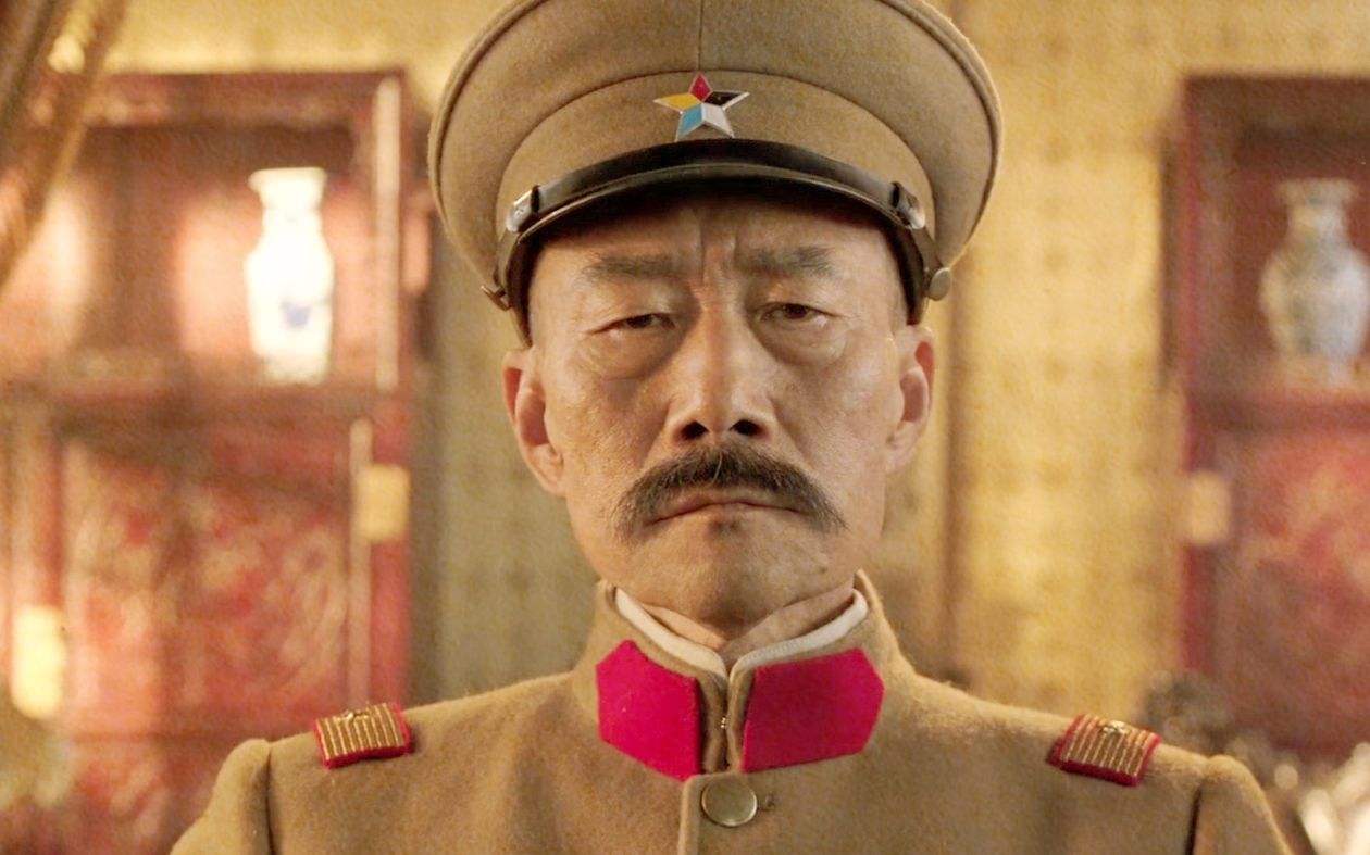 28年后毛阿敏再唱《渴望》主题曲,64岁李雪健表情令人动容,泪目