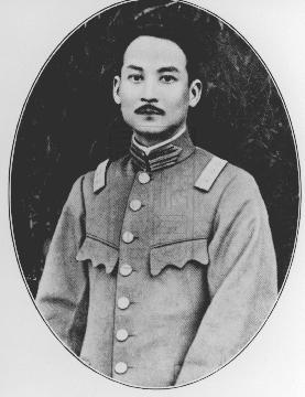 他是不一般的甘草演员,家世不一般的显赫,人缘不一般的好