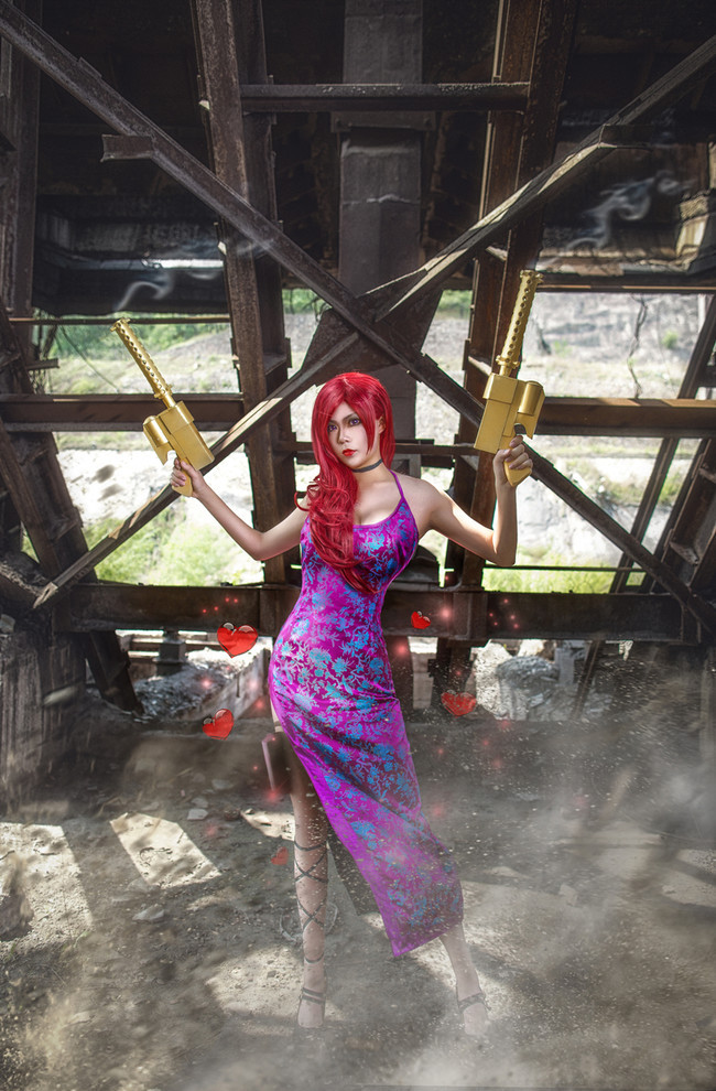 赏金猎人厄运小姐cos,网友:身材真棒