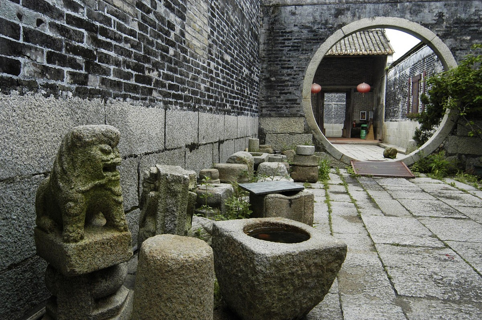 以下是深圳大鹏所城一日游攻略: 1.