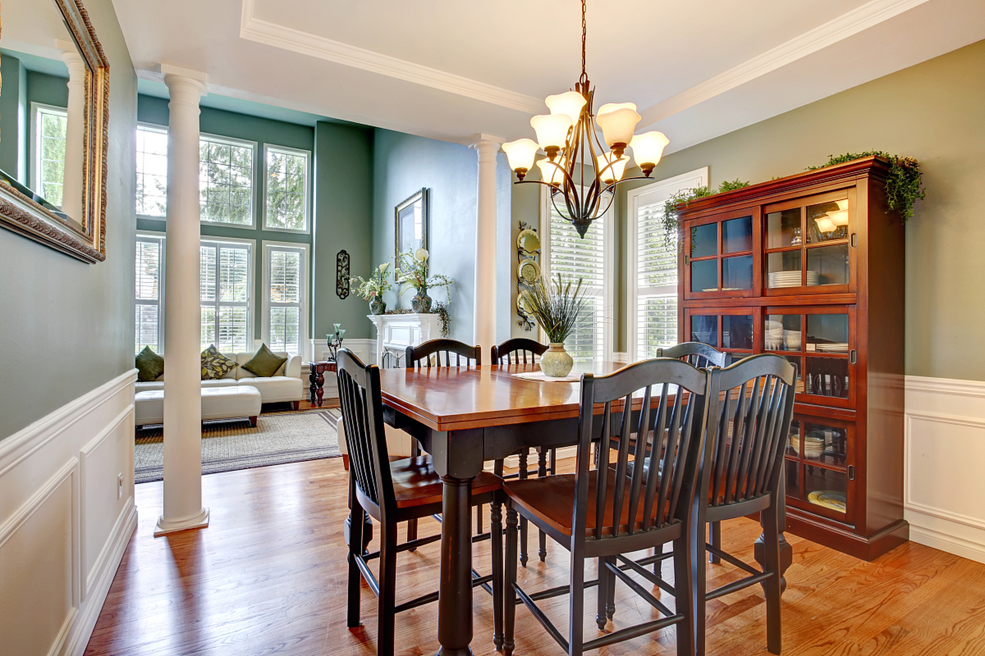 舒适和实用为核心理念,将家居空间打造成一个充满温馨和活力的场所