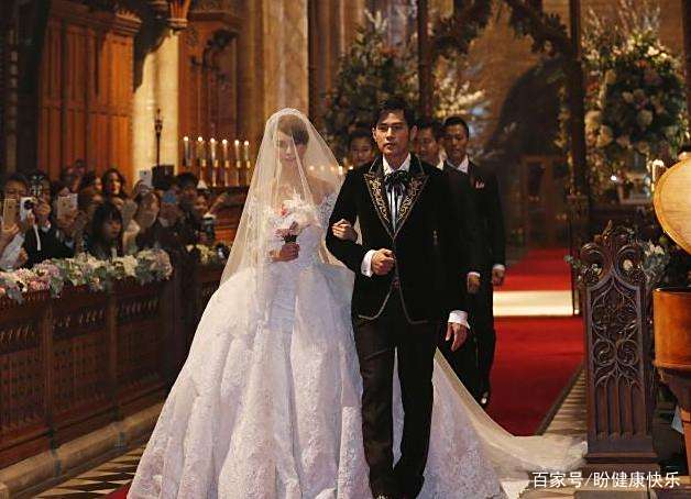 婚礼上因新郎这深情话,导致新娘当场拒戴婚戒,当场退婚 婚礼上因新郎这深情话,导致新娘当场拒戴婚戒,当场退婚