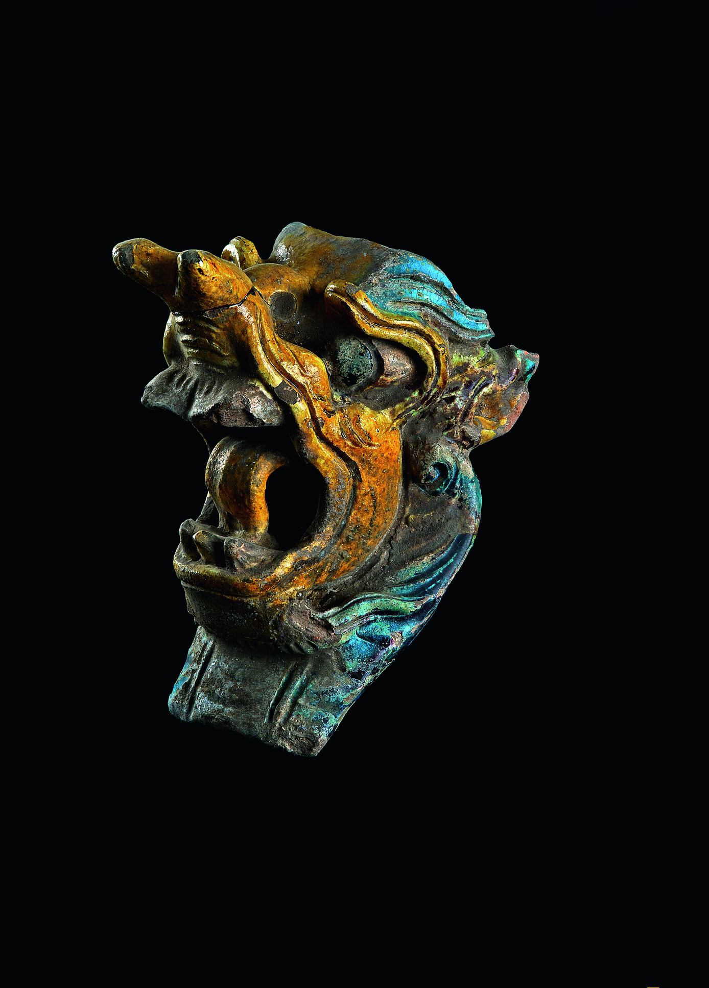 元朝时景教信众颇多,考古发掘中常见刻有十字架的墓顶石.摄影:陈新宇