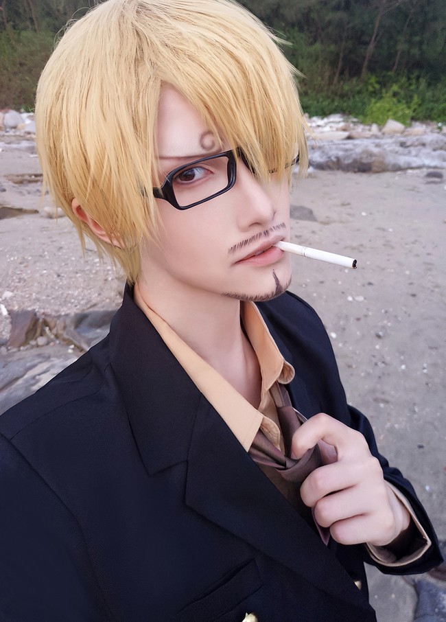 海贼王:最帅山治cos登场,颜值爆表,秒杀原话,你被迷倒了吗