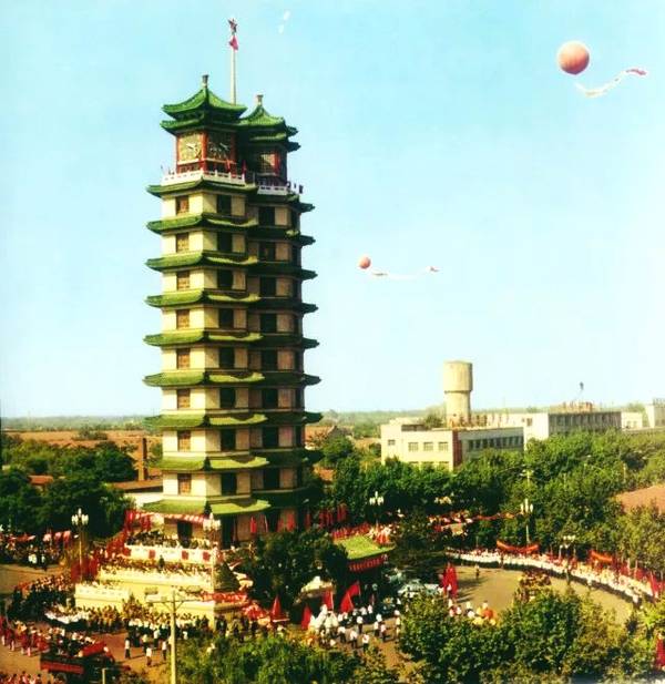 二七塔年轻时候的样子有多漂亮,你知道吗?图二值得收藏!