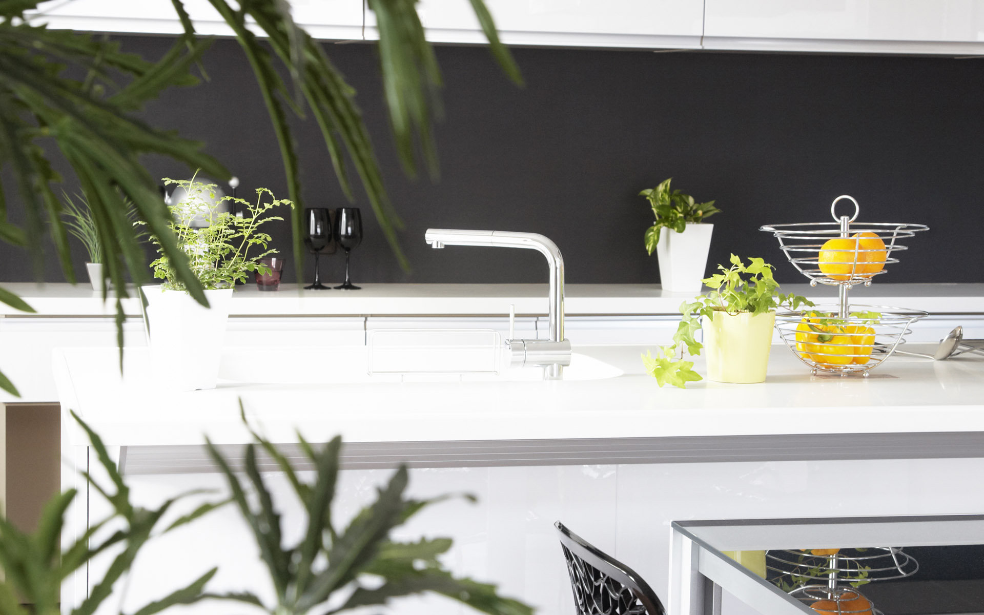 温馨家园室内摆设桌面壁纸,分辨率:1920x1200