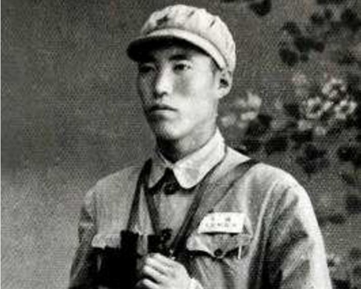 抗美援朝一等功臣回乡务农,深藏功名45年,为孙子参军亮明身份