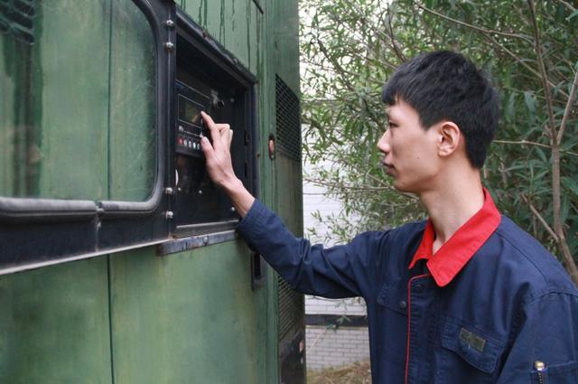 大写卓尔人(16)综合维修工陈帅用想法和技术创造无感式优良服务