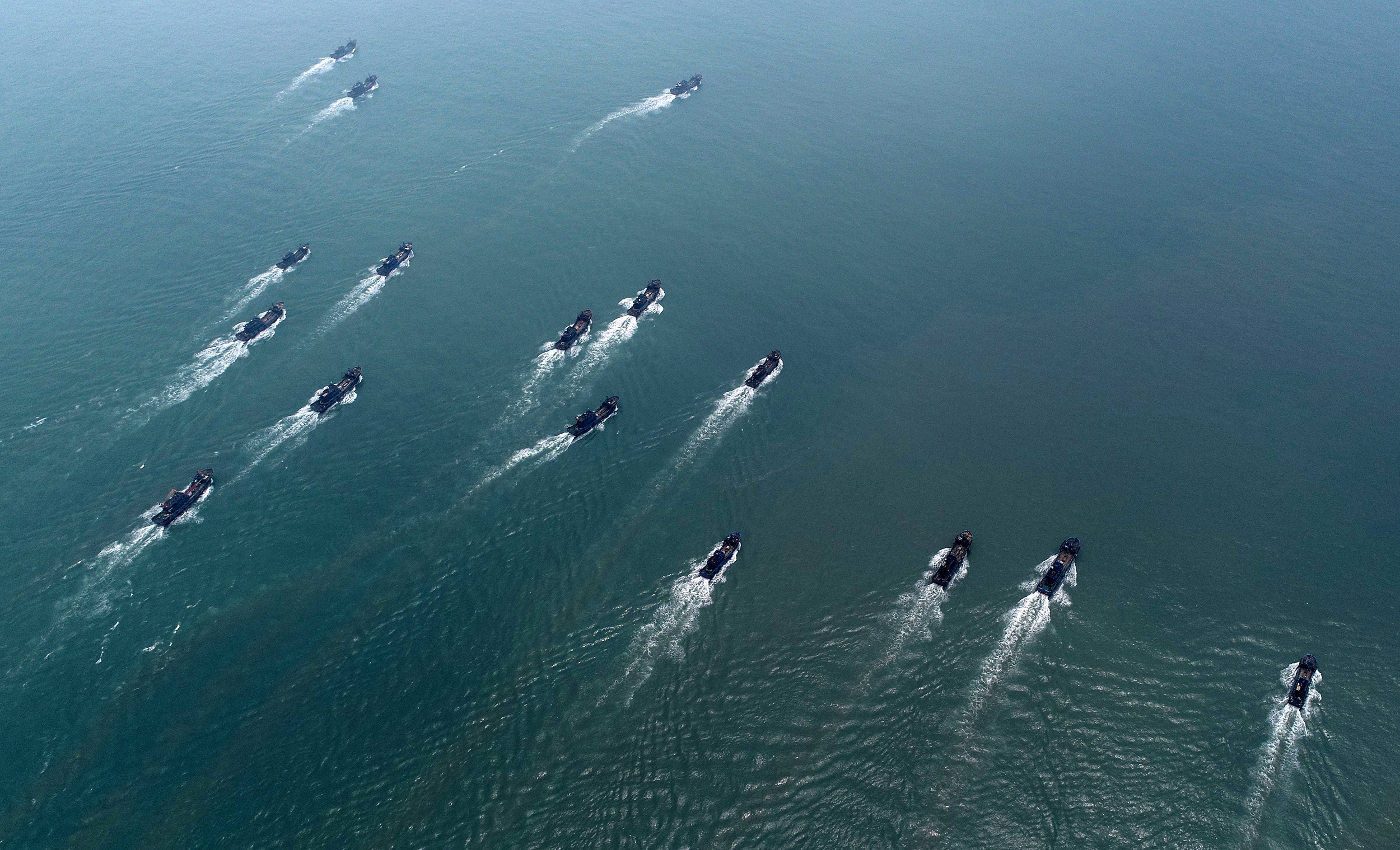 福建泉州:百舸争流 出海捕鱼