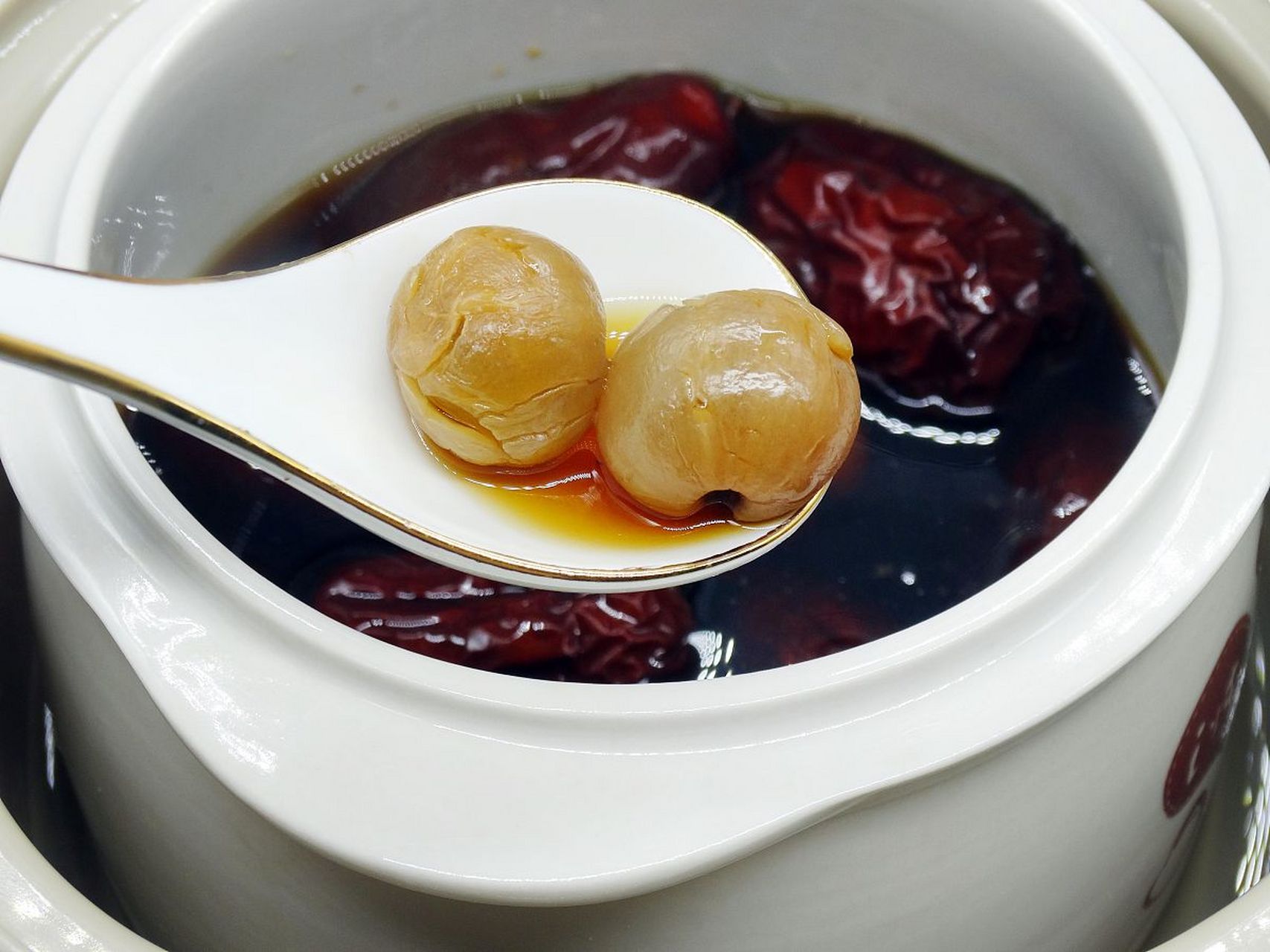 这时候,喝一些温补汤是再好不过的选择.